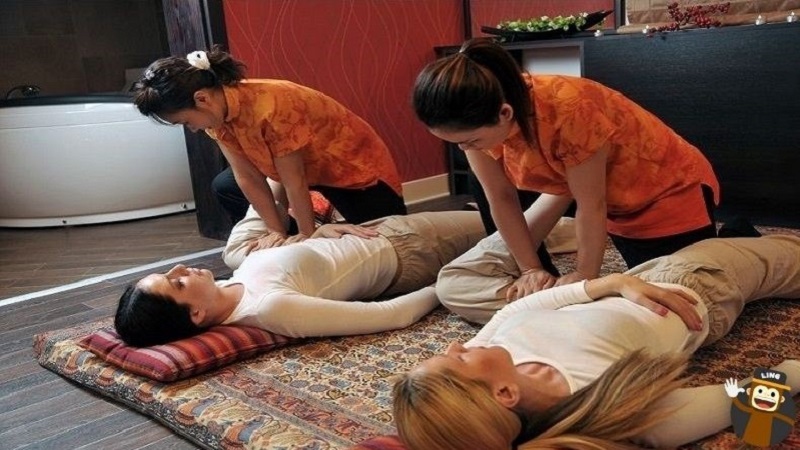 Communicate in Thai during Thai massage