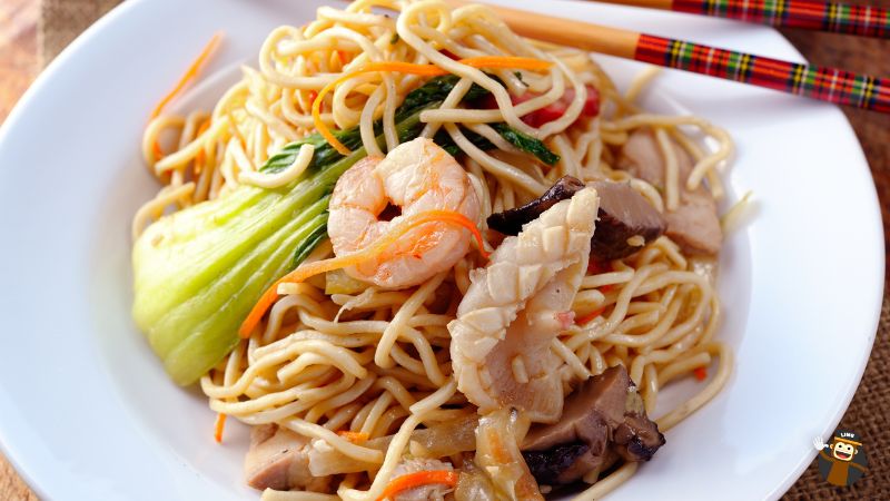 Cantonese-Chow-Mein-Ling