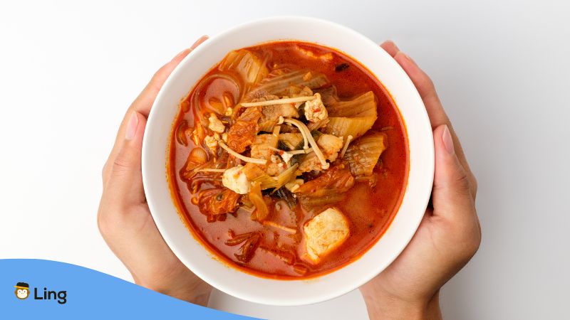 Koreanischer Eintopf Kimchi Jjigae