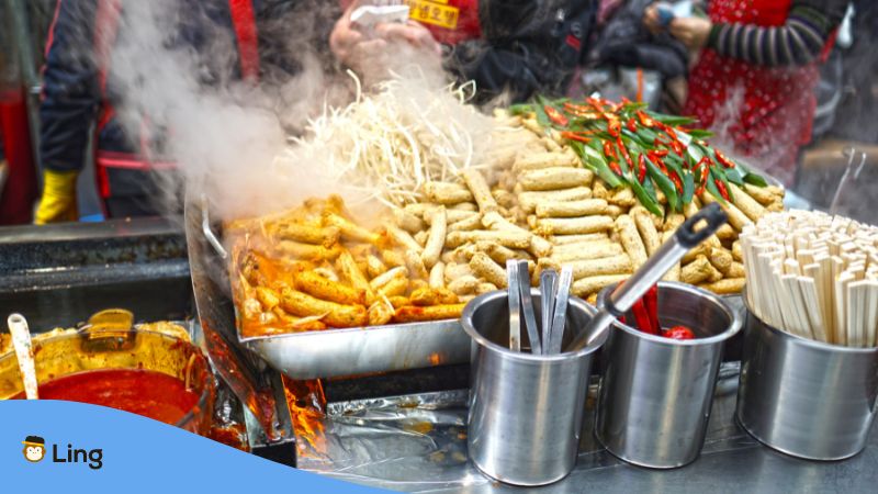 Koreanisches Streetfood Straßenverkäufer 