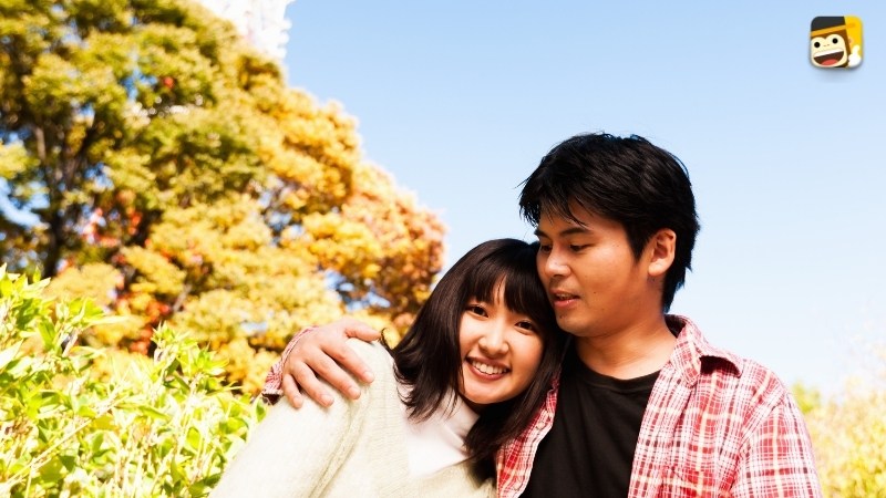 japanese couple huging how to say i love you in japanese