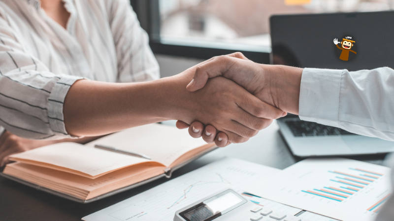 business etiquette in Philippines hand shake