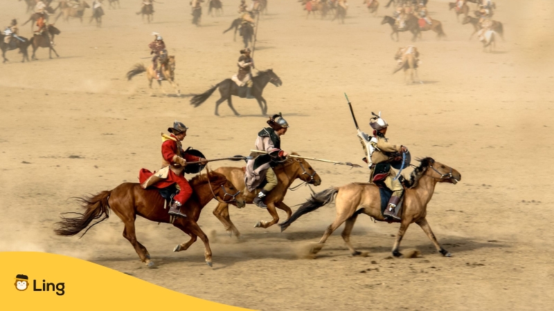 Mongolian-Holidays-Ling-App-horsing