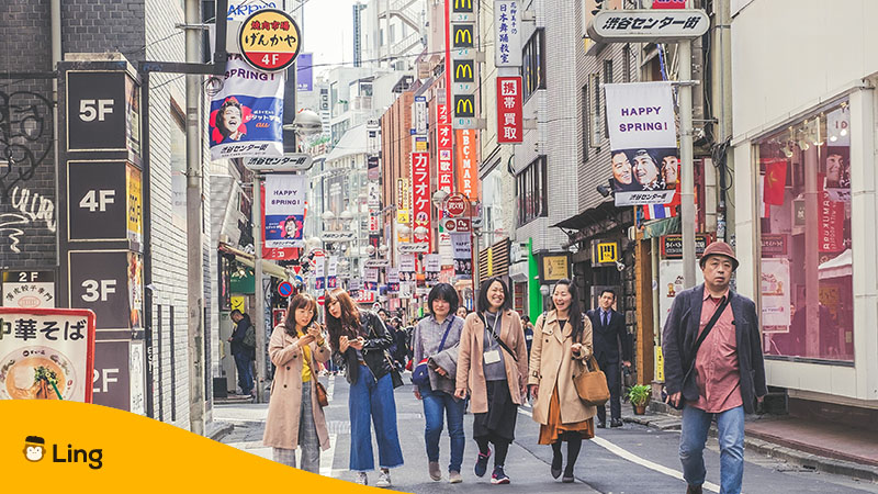 girls-shopping-street-japan-japanese phrases