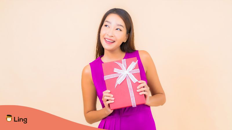 Dos And Don'ts In Hong Kong-Ling- Gift Giving