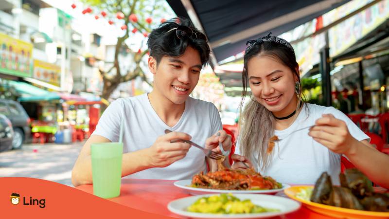 Essen gehen vor allem Streetfood ist beliebt bei Reisen in Thailand