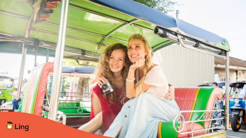Tuktuk sind ein beliebtes Transportmittel bei Reisen in Thailand 