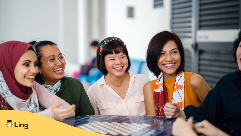 South Asian people learning Hong Kong's official language.