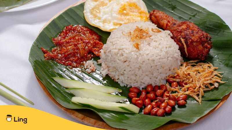 When talking about traditional Malay meals, you can't leave out nasi lemak!