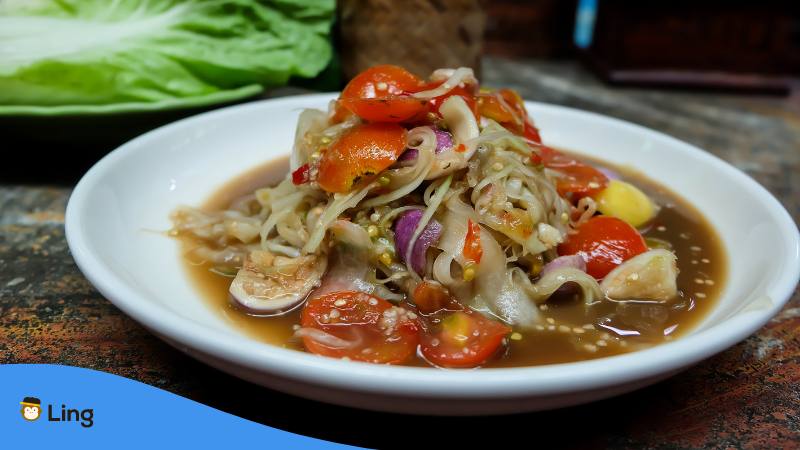 Grüner Papayasalat ist ein essentielles Gericht der laotischen Küche