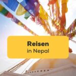 Bunte Gebetsflaggen am Tempel in Kathmandu beim Reisen in Nepal