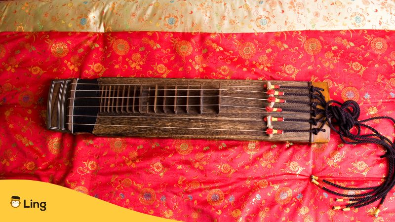 Korean Traditional Musical Instruments (Geomungo)- Ling App