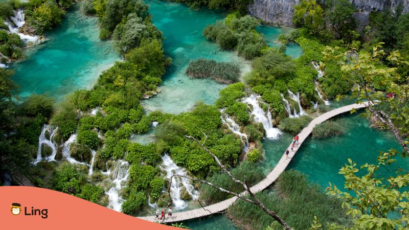 Croatian accommodation_ling app_learn croatian_Plitvice lakes