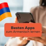 Frau hält Handy in der Hand uns sucht nach der besten App zum Armenisch lernen mit der Ling-App