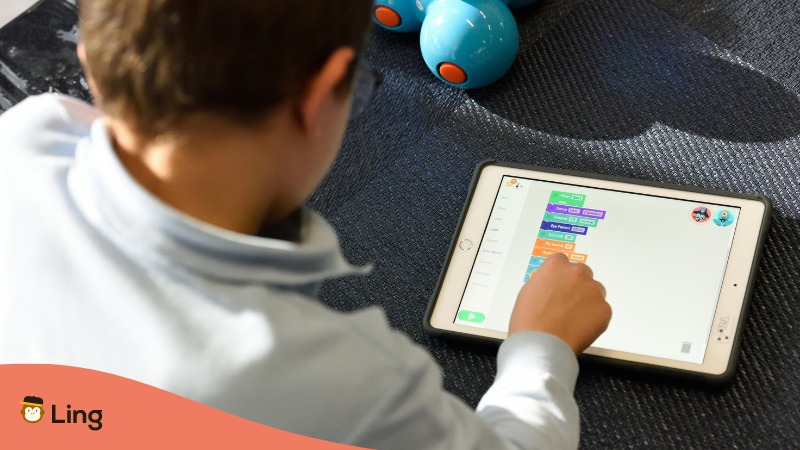 Serbian apps for kids - kid using tablet