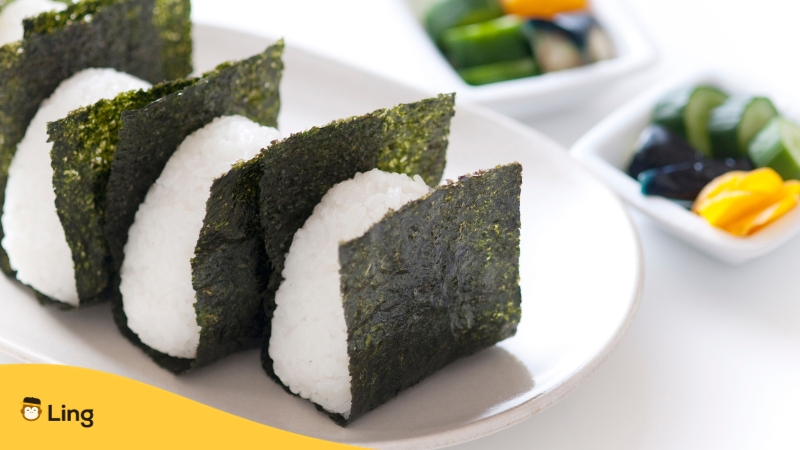 Vegetarian in japan-ling-app-onigiri