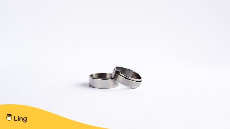 Swahili wedding traditions - A photo of a wedding ring