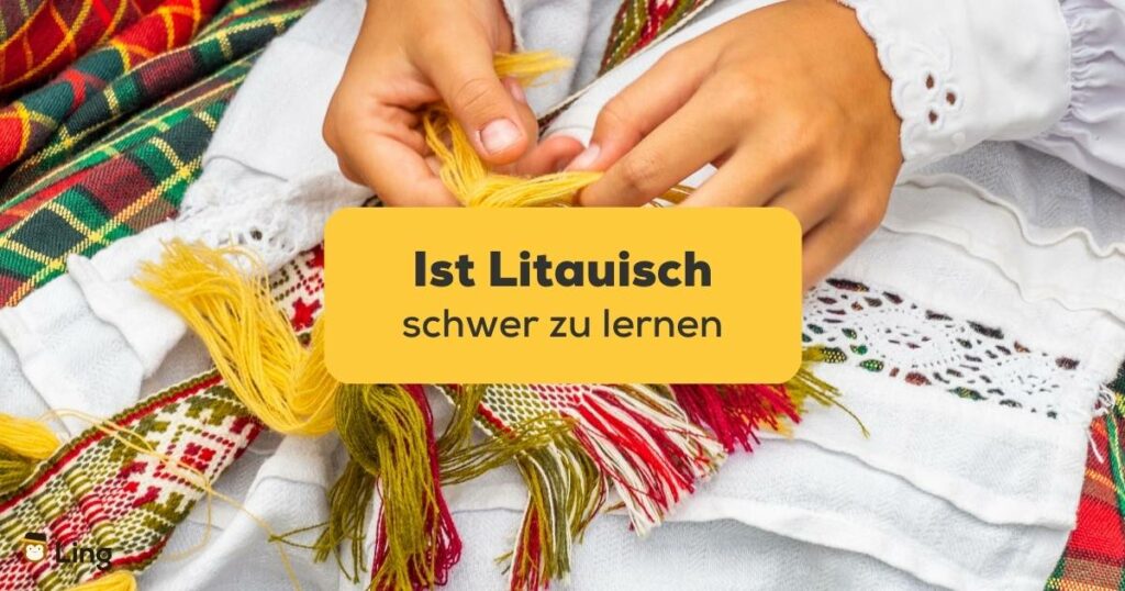 Mädchen in traditioneller litauischer Kleidung gekleidet und kann die Frage beantworten Ist Litauisch schwer zu lernen