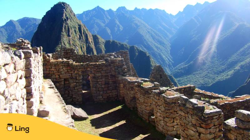 Machu Picchu Peru Inka-Ruinen Weltwunder in Südamerika. Lerne Länder auf Polnisch mit der Ling-App.