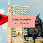 langue parlée en albanie Place skanderberg tirana albanie et drapeau albanais