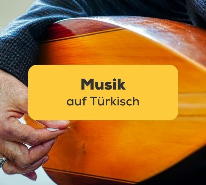 Traditionelles türkisches Nationalmusikinstrument Baglama Saz. Lerne 40+ einfache Wörter über Musik auf Türkisch mit der Ling-App.