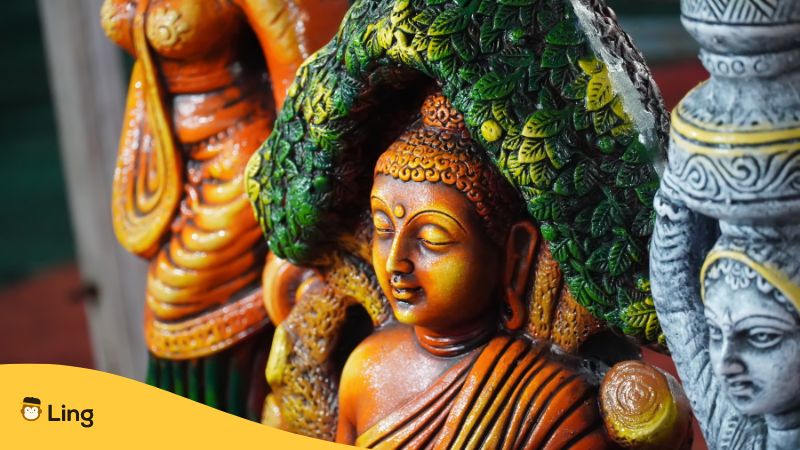 Buddha wird am Buddha Jayanti-Tag in Nepal gefeiert. Lerne mit Ling die nepalesischen Feiertage.