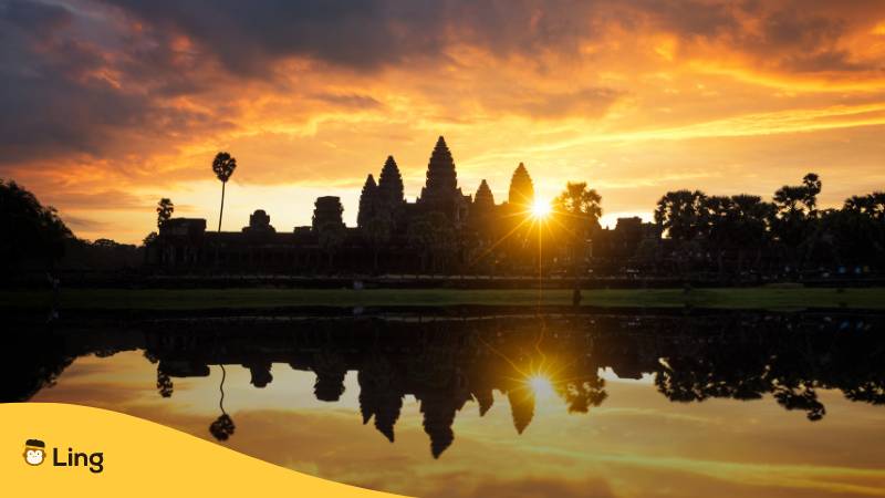Kambodscha bei Sonnenuntergang. Kein Khmer bei Babbel? Entdecke diese optimalen Alternativen für einen echten Lernerfolg!
