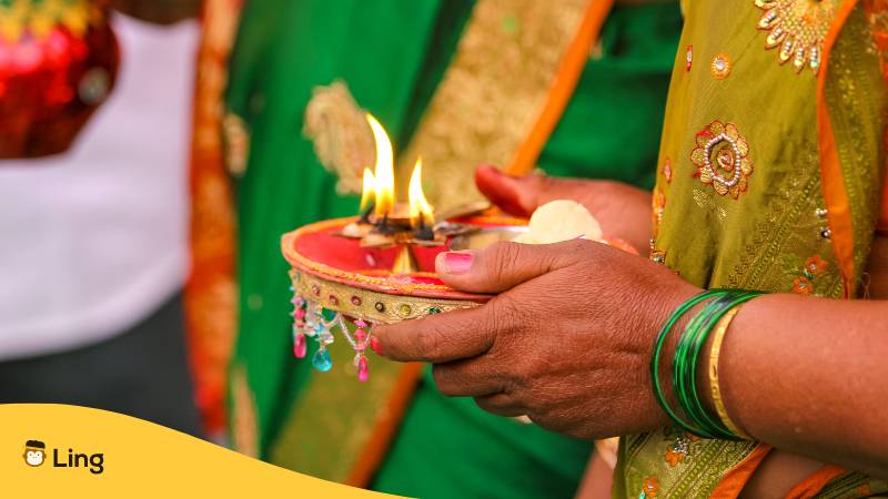 Maharashtra Hochzeitszeremonie Im Hinduismus. Erfahre Warum Es Kein Marathi Bei Duolingo Gibt? Und Entdecke Die Beste App, Um Marathi 2024 Zu Lernen!