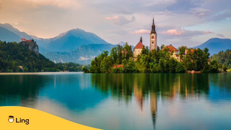 Lake in Slovenia - how to learn slovenian with Ling