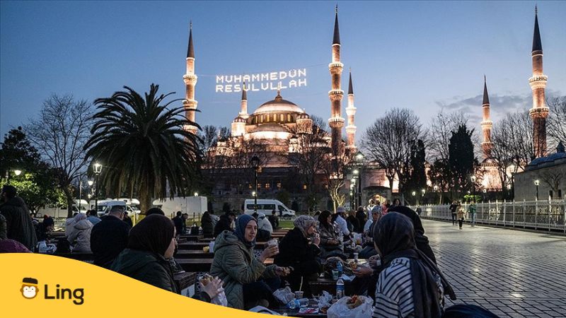 Iftar-Ramadan In Turkey-Ling