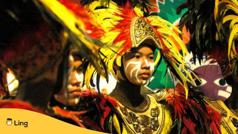 Farbenfrohes Festival auf den Philippinen. Lerne die 3 besten Methoden, um Farben auf Tagalog zu lernen!
