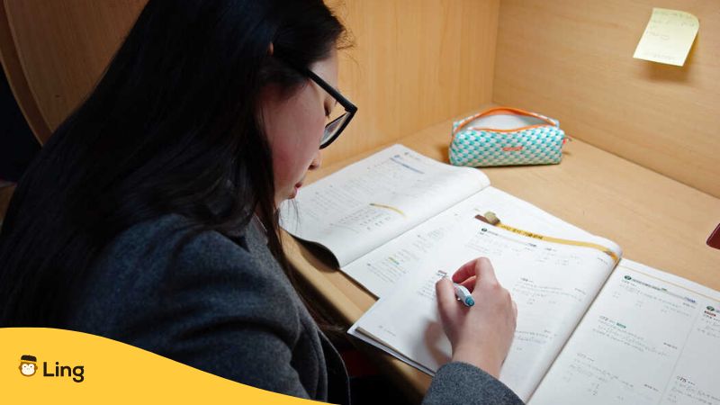 An image of a Korean girl studying