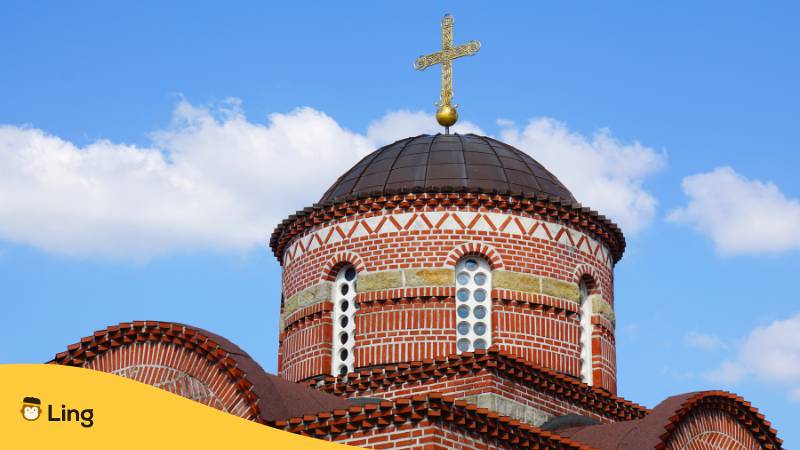 Serbisch-Orthodoxe Kirche. Entdecke 6 faszinierende Arten Ostergrüße auf Serbisch zu übermitteln!