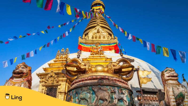 Swayambhunath-Tempel in Kath. Entdecke 32 nützliche Frage-Wörter auf Nepali. 