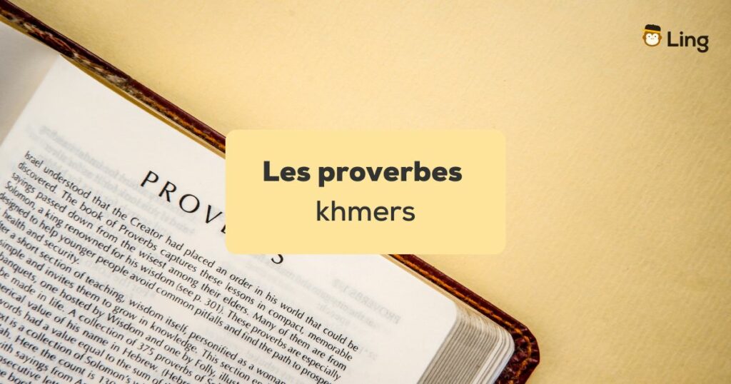 Proverbes khmers Livre de proverbes ouvert sur un fond jaune