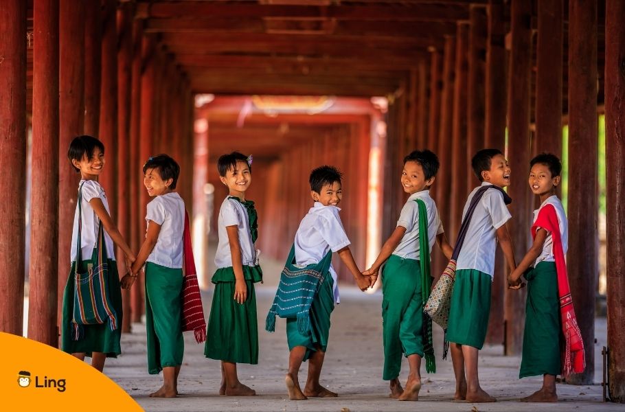 Burmese Kids Going To School