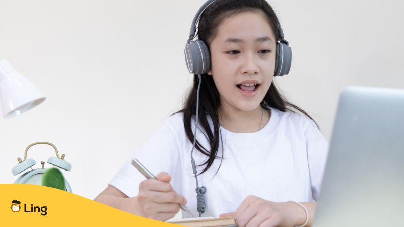 A Student Is Practicing Listening And Speaking Skills Through An Intermediate Language App