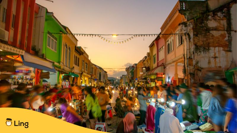 Marché De Nuit À Phuket