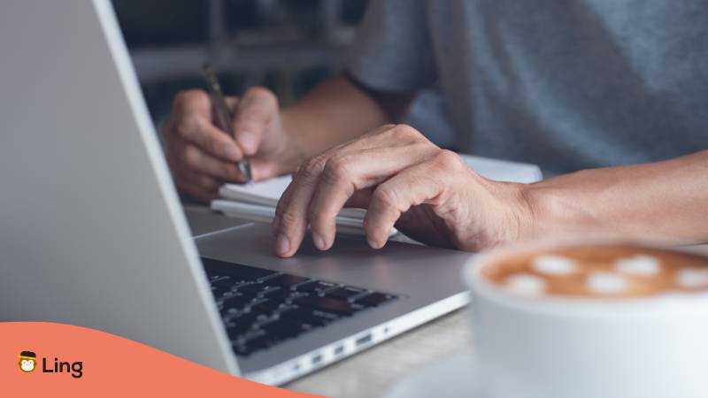 Mann Lernt Online Cebuano