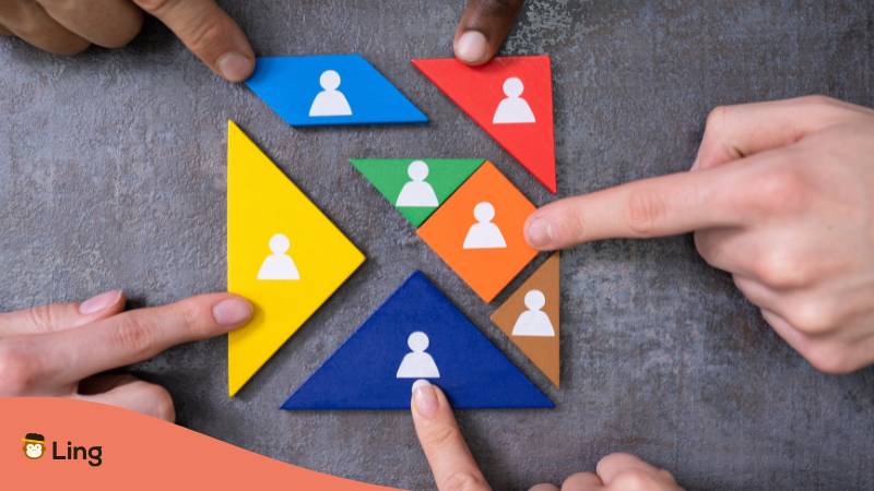 Hände Die Tangram Puzzle Fertigstellen