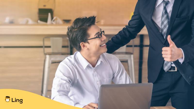 Japaner Bekommt Von Seinem Vorgesetzten Kompliment Auf Japanisch