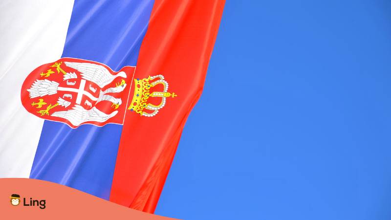 Serbische Flagge Weht Im Wind