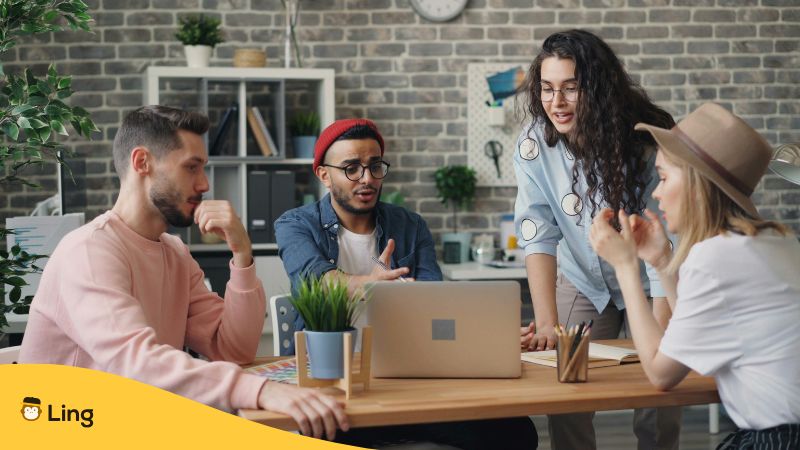 Expats In Co-Working-Space
