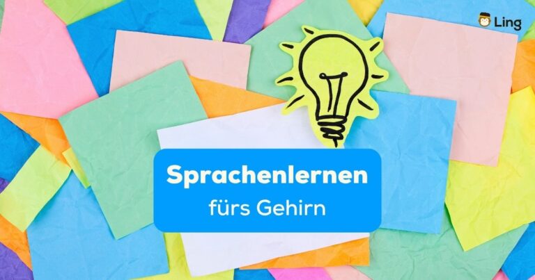 Viele Bunte Post-Its Und Eine Zeichnung Einer Glühbirne. Die Vorteile Durch Das Sprachenlernen Fürs Gehirn.