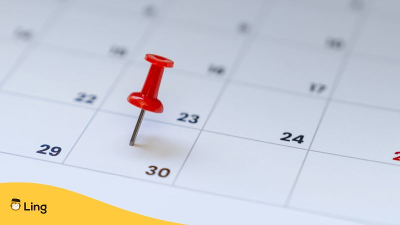 Rote Pinnadel Auf Den 30. Auf Den Kalender Gepinnt.