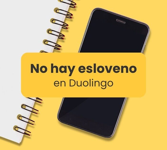 No hay esloveno en Duolingo - Celular y cuaderno en fondo amarillo