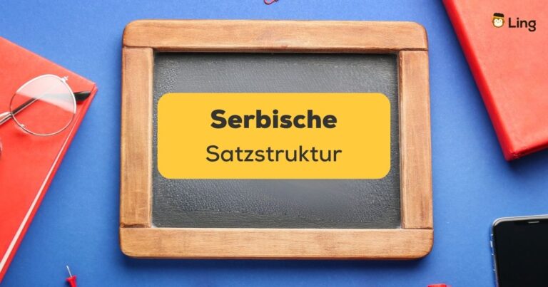 Kleine Schultafel Auf Blauem Untergrund. Erfahre, Wie Die Serbische Satzstruktur Funktioniert.